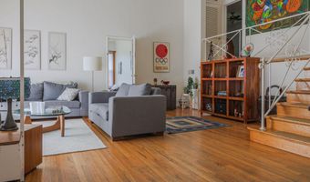 9200 CHANUTE Dr, Bethesda, MD 20814