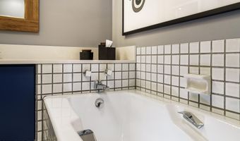 180 Offerson Rd 2, Beaver Creek, CO 81620