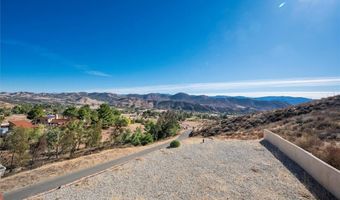 9455 Hierba Rd, Agua Dulce, CA 91390