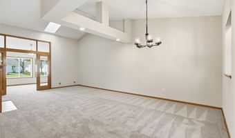 6240 157th St W, Apple Valley, MN 55124