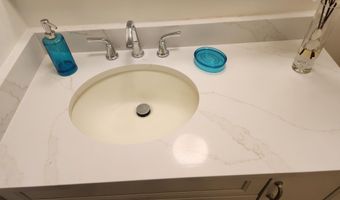 10456 PARTHENON Ct 10456, Bethesda, MD 20817