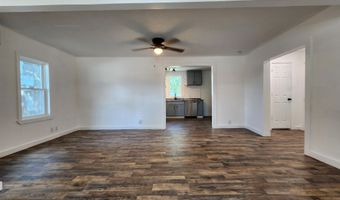 506 S Griffith Ave, Aurora, MO 65605