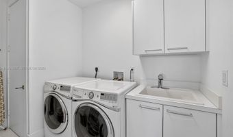 4100 Island Blvd 2303, Aventura, FL 33160