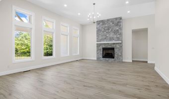 162 Clearcreek Dr, Boiling Springs, SC 29316