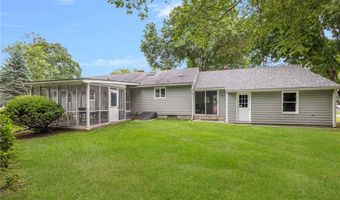 3 Grassy Plain Rd, Barrington, RI 02806