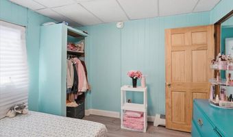 64 Hyde St, Burlington, VT 05401
