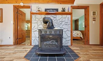 12 Lesieur Ln, Burrillville, RI 02859