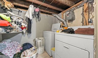 912 Hunt St, Akron, OH 44306
