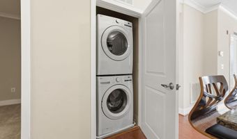 815 N PATRICK St 406, Alexandria, VA 22314