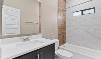 975 Barbara Ave, Socorro, TX 79927