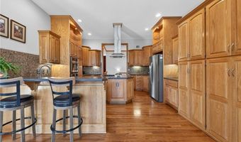 15526 Evans Rd, Basehor, KS 66007