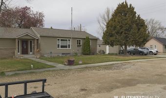 30 N Division St, Cowley, WY 82420