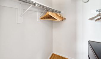 7401 WESTLAKE Ter 616, Bethesda, MD 20817