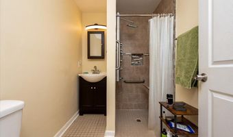 7403 OLD CHAPEL Dr, Bowie, MD 20715