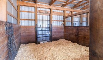 1564 N 450th Rd, Baldwin City, KS 66006