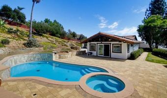 2450 Vista Lago Ter, Escondido, CA 92029