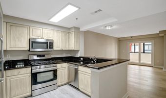1050 N TAYLOR St 1-203, Arlington, VA 22201