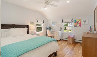 7 Waverly Rd, Darien, CT 06820