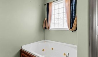 101 Berkshire Ln, Albertville, AL 35950