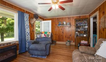 1424 Bear Creek Rd, Bakersville, NC 28705