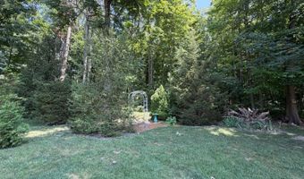 32 Red Maple Ct, Batesville, IN 47006