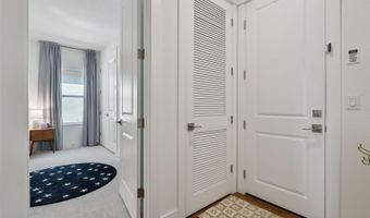 5293 EVERLONG Dr, Apollo Beach, FL 33572