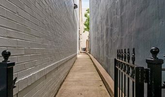 309 K St SE, Washington, DC 20003