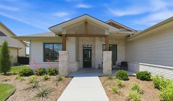 5926 E Forbes Ct, Bel Aire, KS 67220