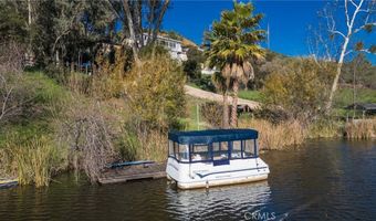 2305 Sugarloaf Dr, Agoura Hills, CA 91301