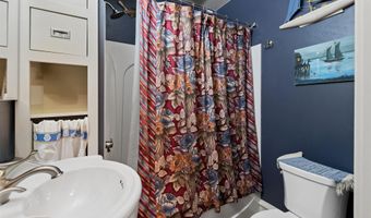 1320 N HARRIMAN St, Appleton, WI 54911