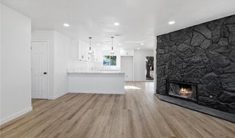 21225 Lone Eagle, Apple Valley, CA 92308