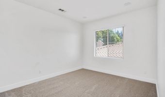 3749 Arapaho Pl, Carlsbad, CA 92010
