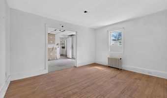 6 Amherst St, Augusta, ME 04330