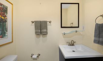 405 Village Dr, Bourne, MA 02532