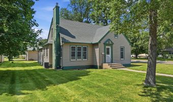 1002 Cedar St, Alexandria, MN 56308