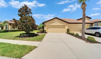 5422 SUNSET FALLS Dr, Apollo Beach, FL 33572