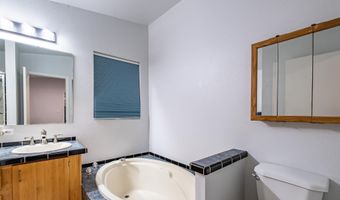 3161 NE Millersburg Dr, Albany, OR 97321