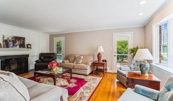 8710 LOWELL St, Bethesda, MD 20817