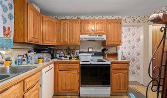 39 Greenfield Ave, North Providence, RI 02911