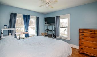 98 Circle St, Barre, VT 05641