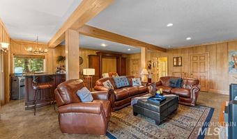 9788 Brian Way, Cascade, ID 83611