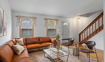 6 WHITEMARSH Ct, Dover, DE 19904