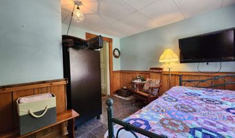 716 Woodworth Ave, Alma, MI 48801