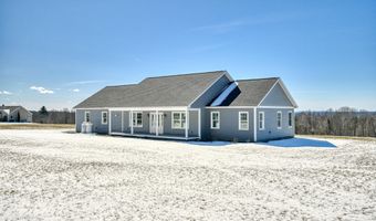 87 Yorktown Rd, Albion, ME 04910