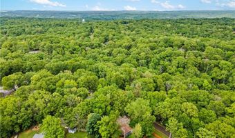 16 Amesbury Ln, Bella Vista, AR 72715