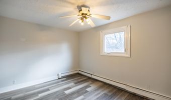 27 Flanders St, Auburn, ME 04210