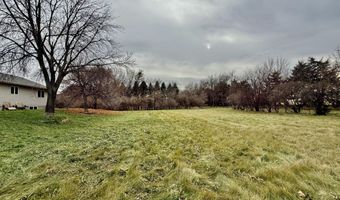 12925 Prairiewood Dr, Aberdeen, SD 57401