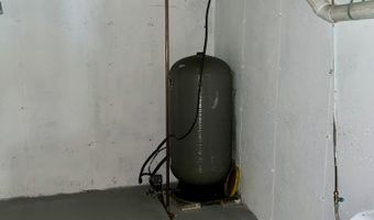 809 Jackson Rd, Averill, VT 05901