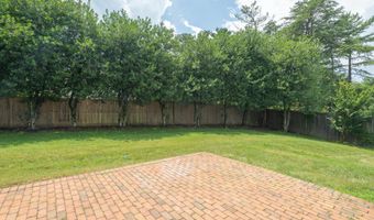 10 PINTO Ct, Rockville, MD 20850