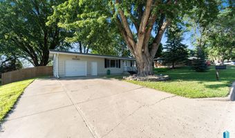 404 Jefferson Dr, Alcester, SD 57001